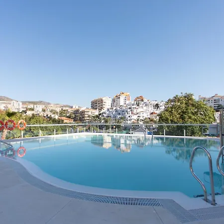 2 Bedroom Luxury In Apartamento Benalmádena