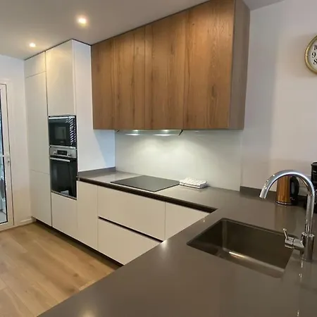 2 Bedroom Luxury In Apartment